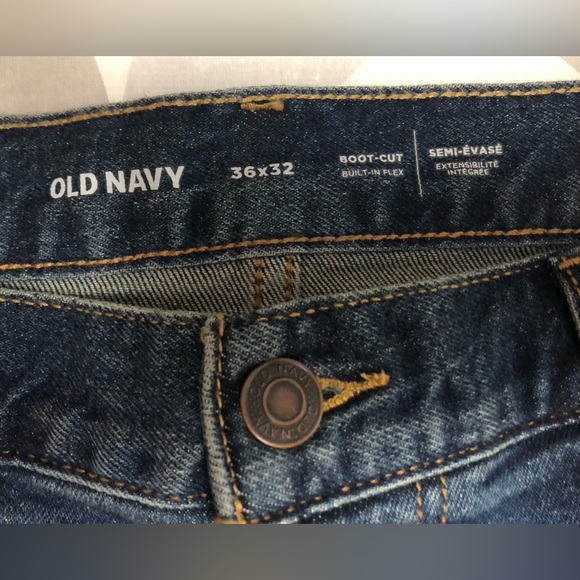 Men’s Boot-Cut Jeans - Picture 3 of 8